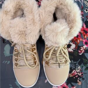 Women's Beige Fur-Lined Boots